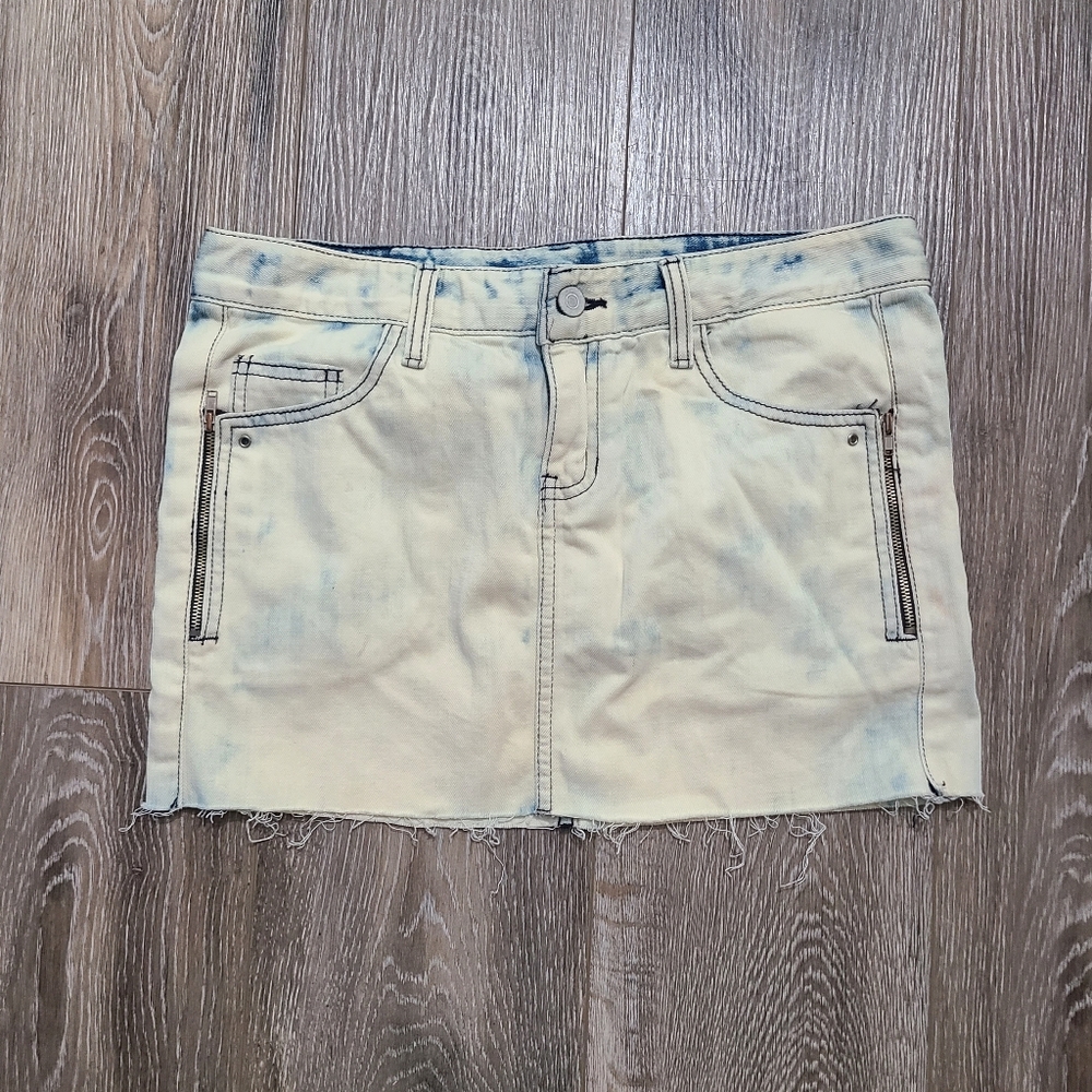 🌷Democracy of Nevermind Denim skirt🌷